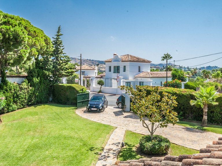 Villa for Sale in Elviria, Malaga 21