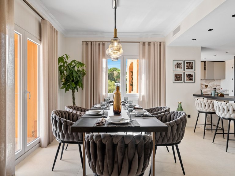 Apartment for Sale in Nueva Andalucía, Malaga 6