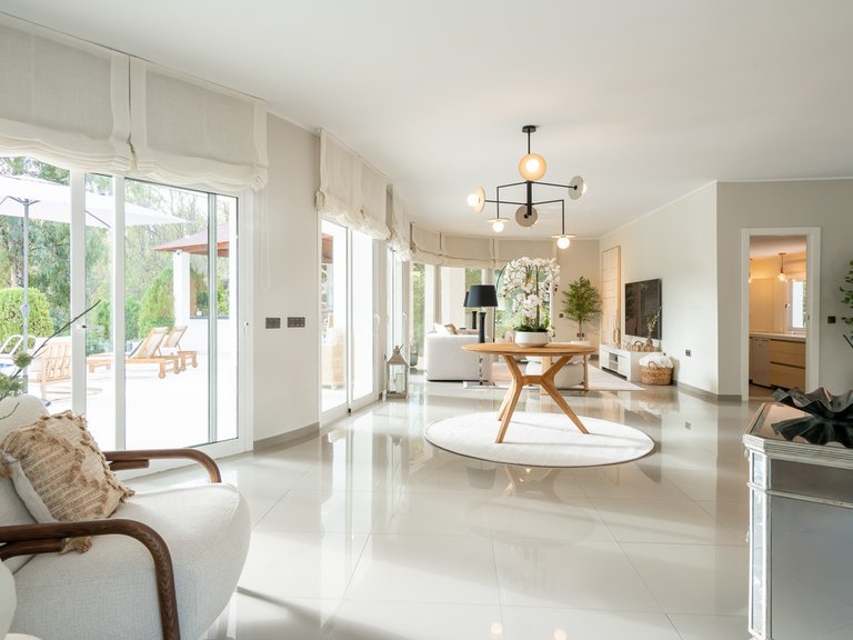 Villa for Sale in Benahavís, Malaga 11