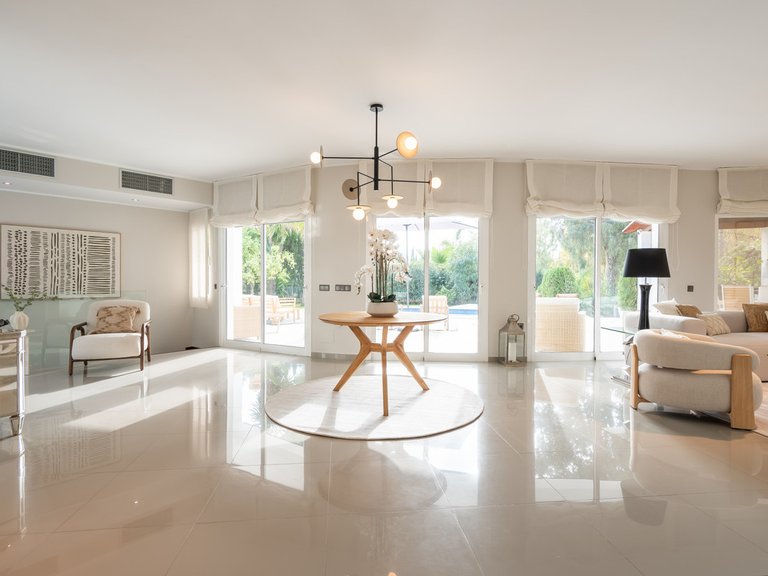 Villa for Sale in Benahavís, Malaga 13