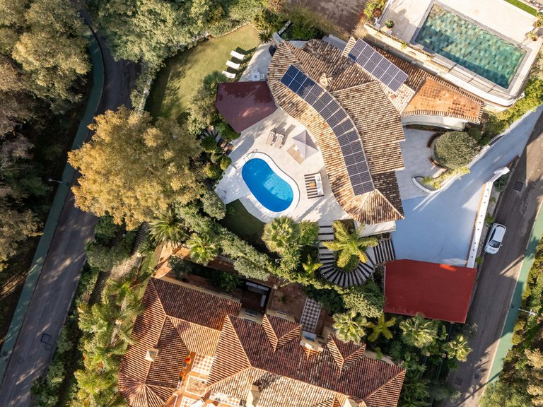 Villa for Sale in Benahavís, Malaga 2