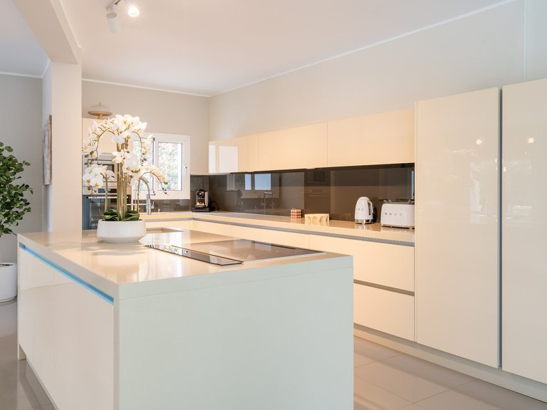 Villa for Sale in Benahavís, Malaga 25