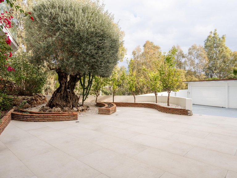 Villa for Sale in Benahavís, Malaga 30