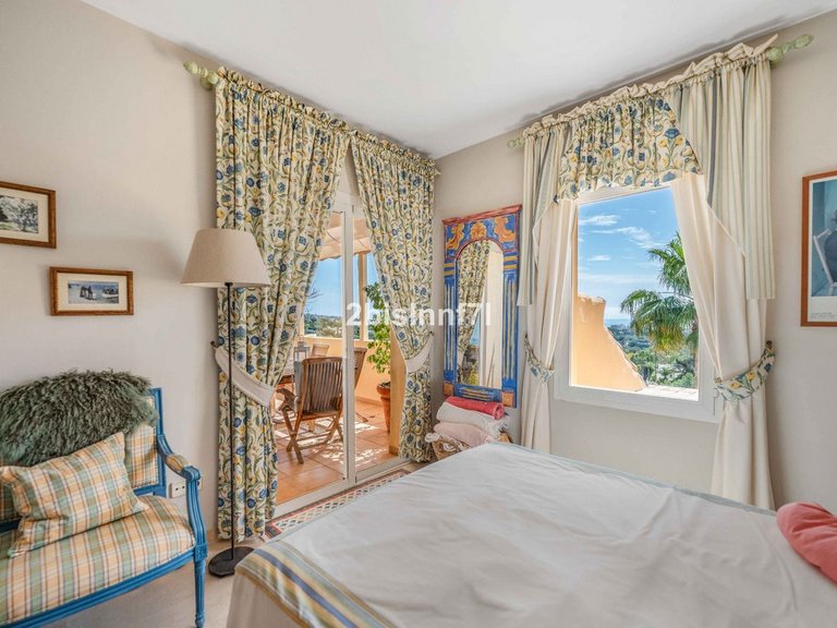 Apartment for Sale in Elviria, Malaga 11