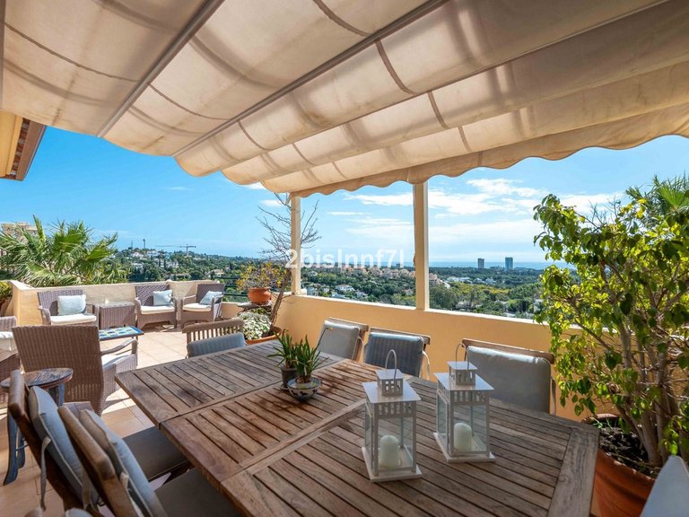Apartment for Sale in Elviria, Malaga 2