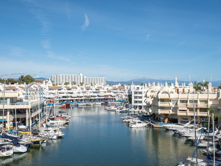 Apartment for Sale in Benalmadena, Malaga 13