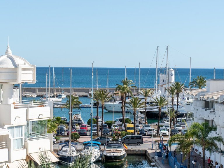 Apartment for Sale in Benalmadena, Malaga 18