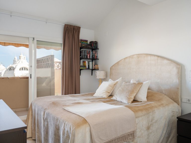 Apartment for Sale in Benalmadena, Malaga 8