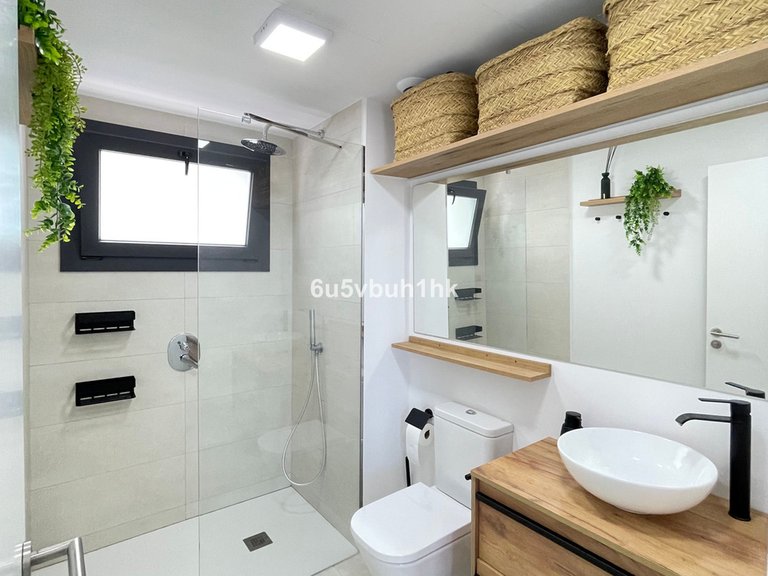 Apartment for Sale in Fuengirola, Malaga 12