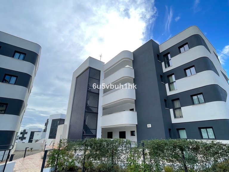 Apartment for Sale in Fuengirola, Malaga 26