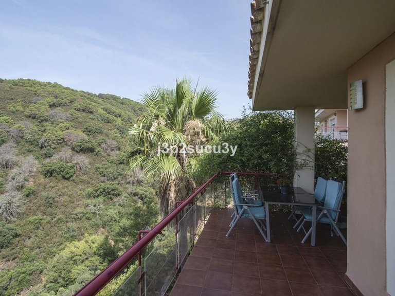 Villa for Sale in Estepona, Malaga 18