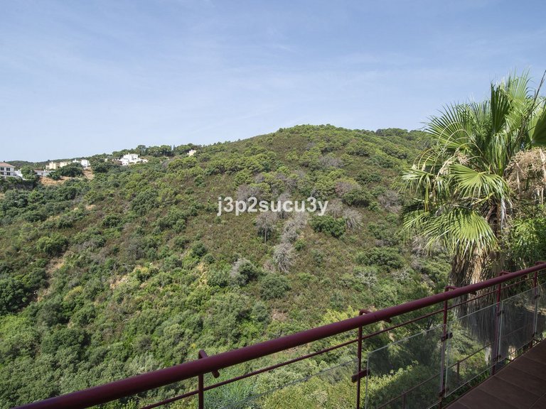 Villa for Sale in Estepona, Malaga 19