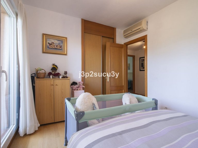 Villa for Sale in Estepona, Malaga 27