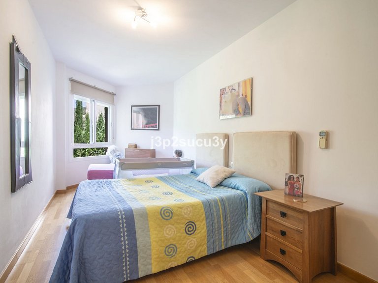 Villa for Sale in Estepona, Malaga 30