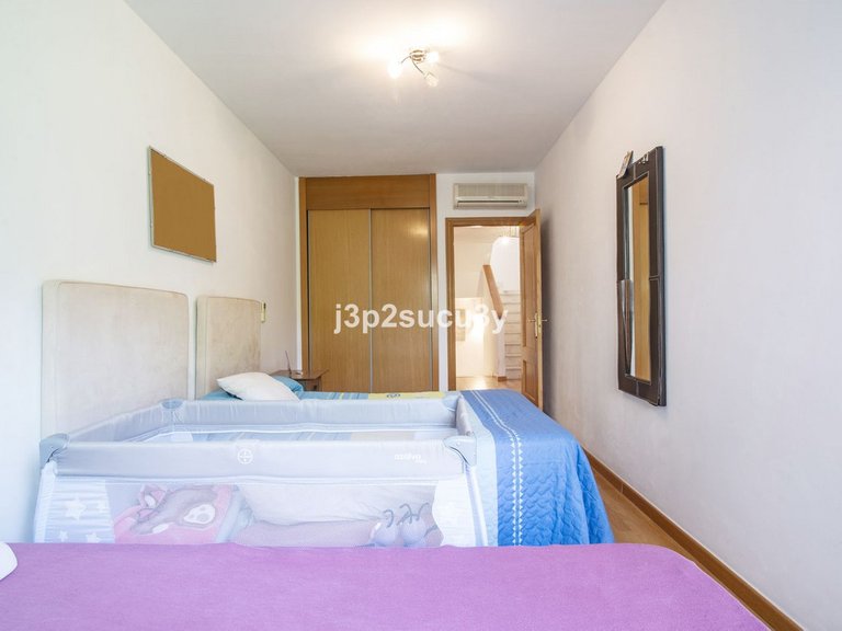Villa for Sale in Estepona, Malaga 31