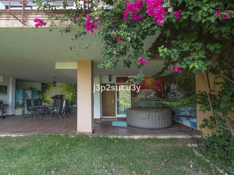 Villa for Sale in Estepona, Malaga 37