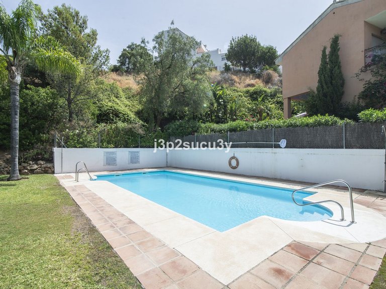 Villa for Sale in Estepona, Malaga 40