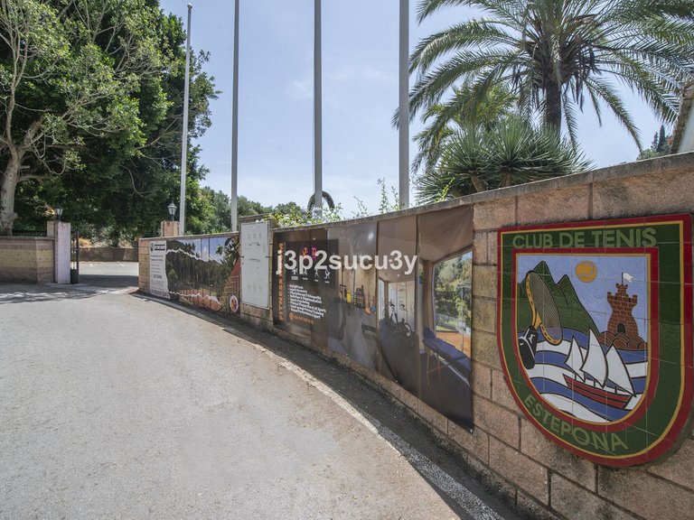 Villa for Sale in Estepona, Malaga 43