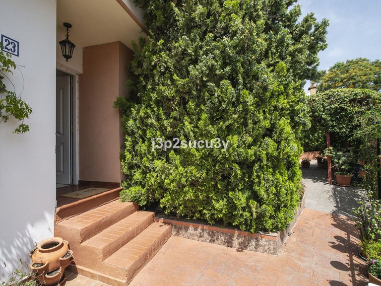 Villa for Sale in Estepona, Malaga 5