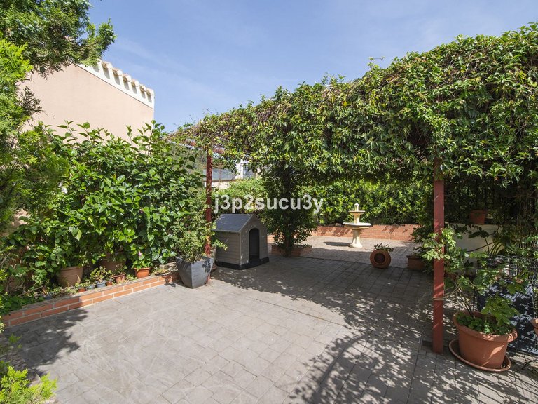 Villa for Sale in Estepona, Malaga 6