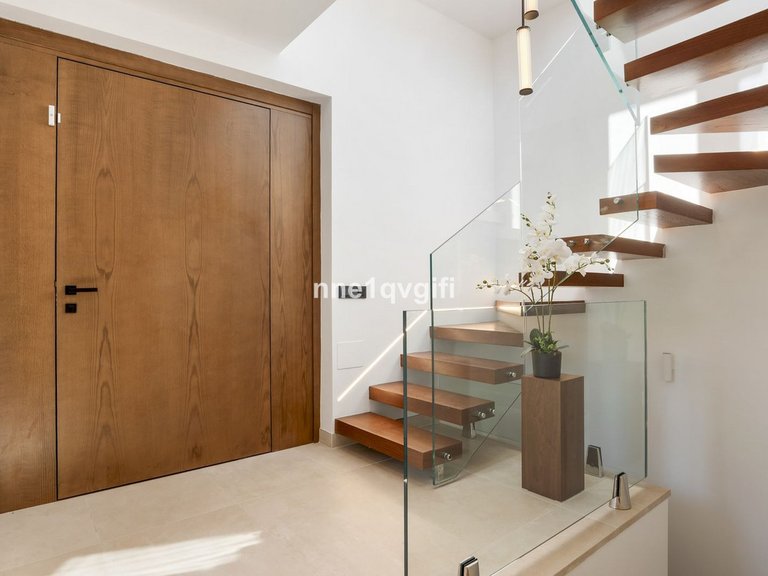 Villa for Sale in Guadalmina Alta, Malaga 21