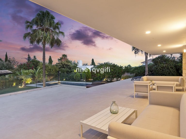 Villa for Sale in Guadalmina Alta, Malaga 32