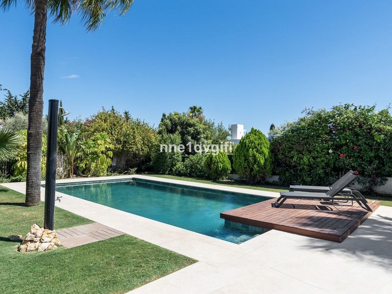 Villa for Sale in Guadalmina Alta, Malaga 6