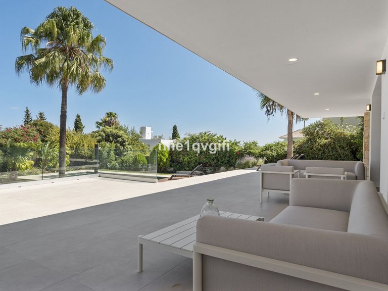 Villa for Sale in Guadalmina Alta, Malaga 7