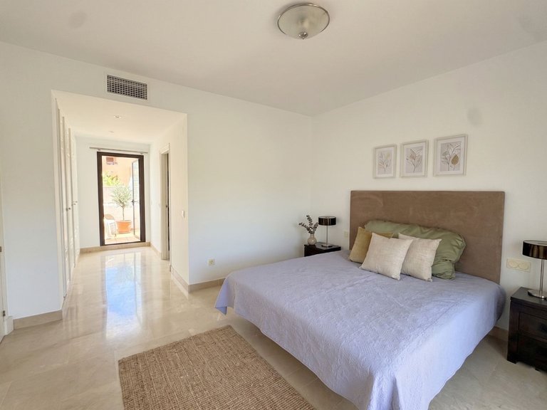 Apartment for Sale in La Duquesa, Malaga 13