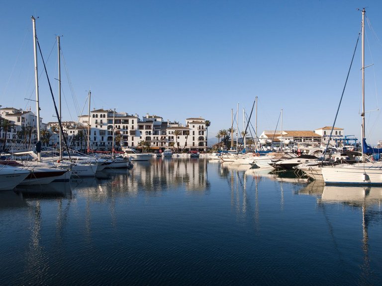 Apartment for Sale in La Duquesa, Malaga 35