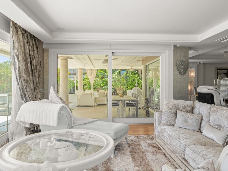 Villa for Sale in Bahía De Marbella, Malaga 27
