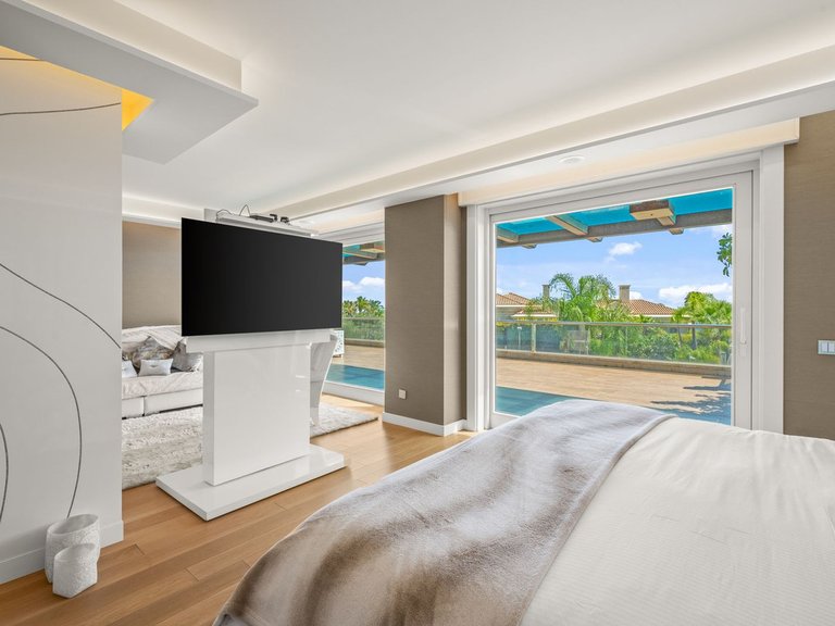 Villa for Sale in Bahía De Marbella, Malaga 29