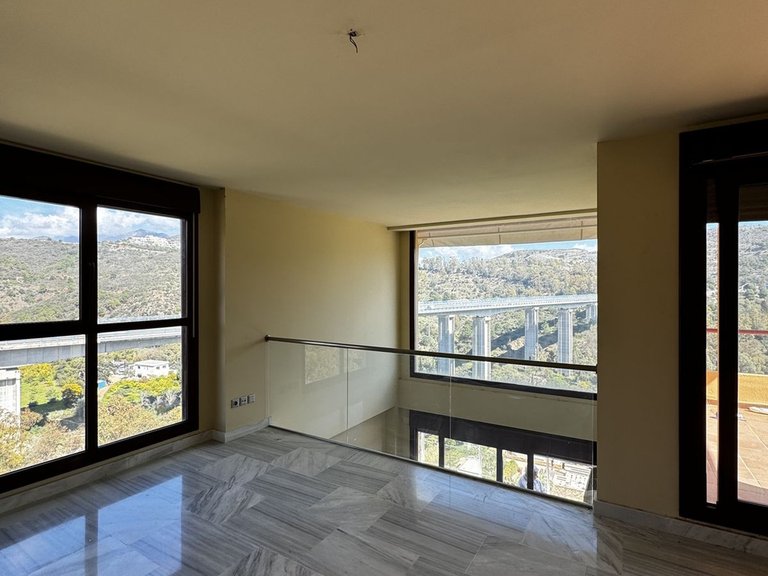 Apartment for Sale in Benahavís, Malaga 1