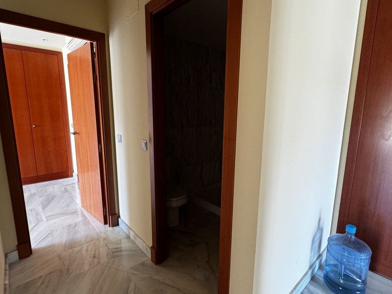 Apartment for Sale in Benahavís, Malaga 18