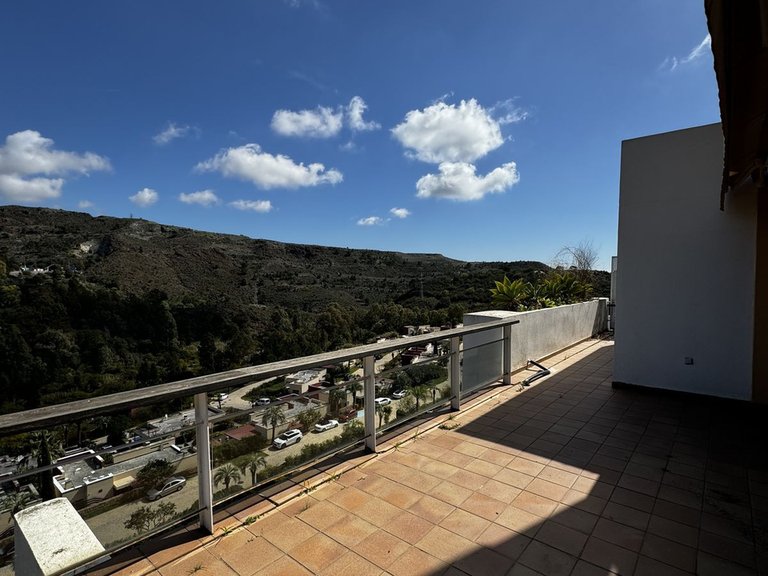 Apartment for Sale in Benahavís, Malaga 31