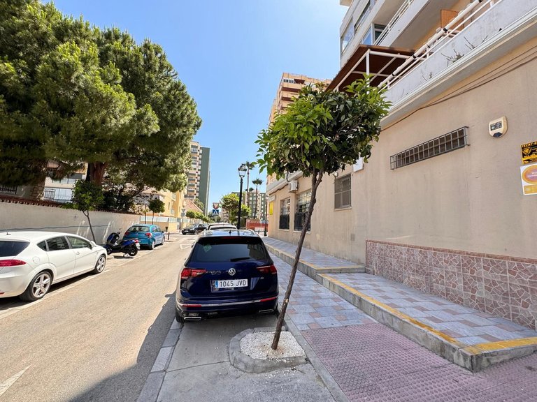 Commercial for Sale in Los Boliches, Malaga 7