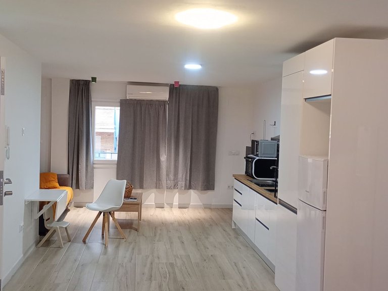 Apartment for Sale in La Trinidad, Malaga 3