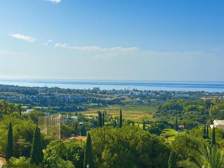 Apartment for Sale in Los Flamingos, Malaga 38