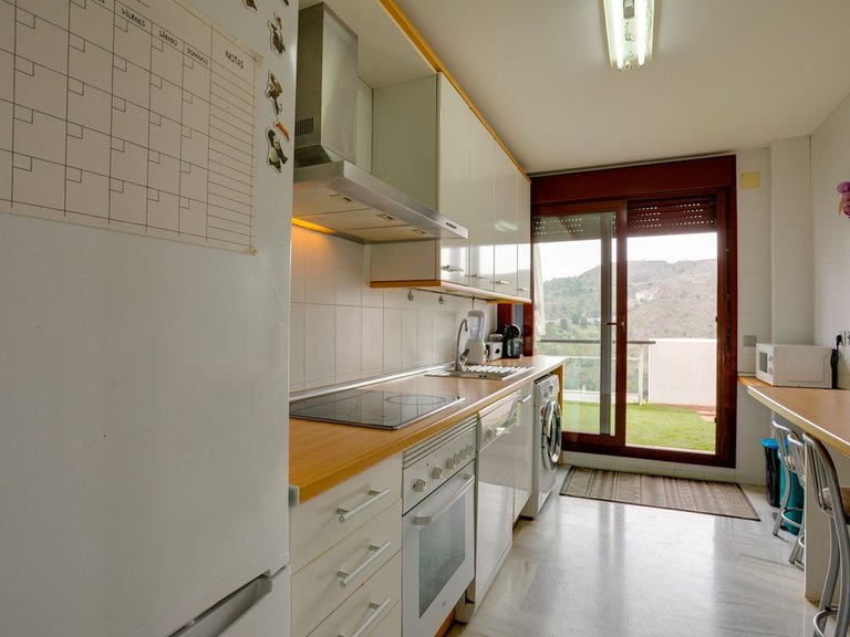 Apartment for Sale in Benahavís, Malaga 12