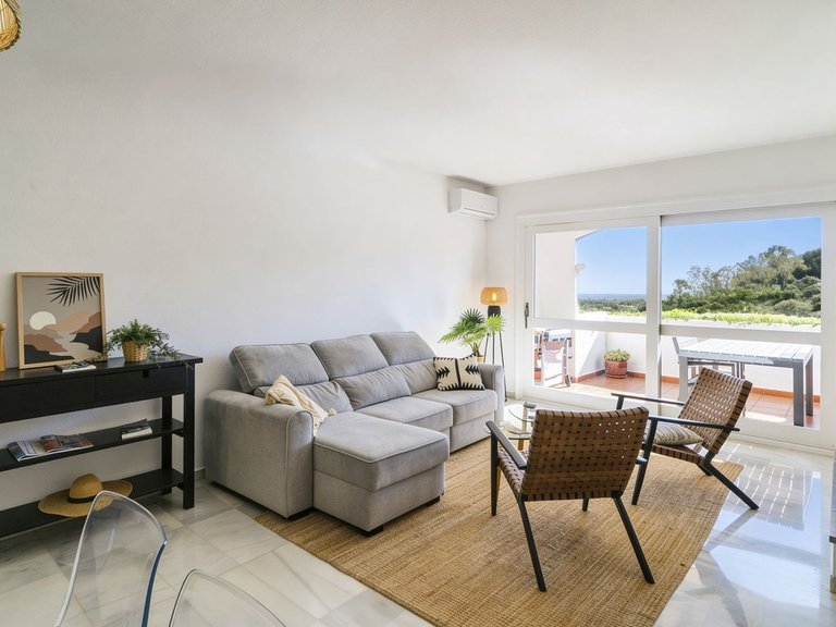 Apartment for Sale in Los Arqueros, Malaga 1