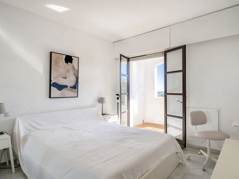 Apartment for Sale in Los Arqueros, Malaga 17
