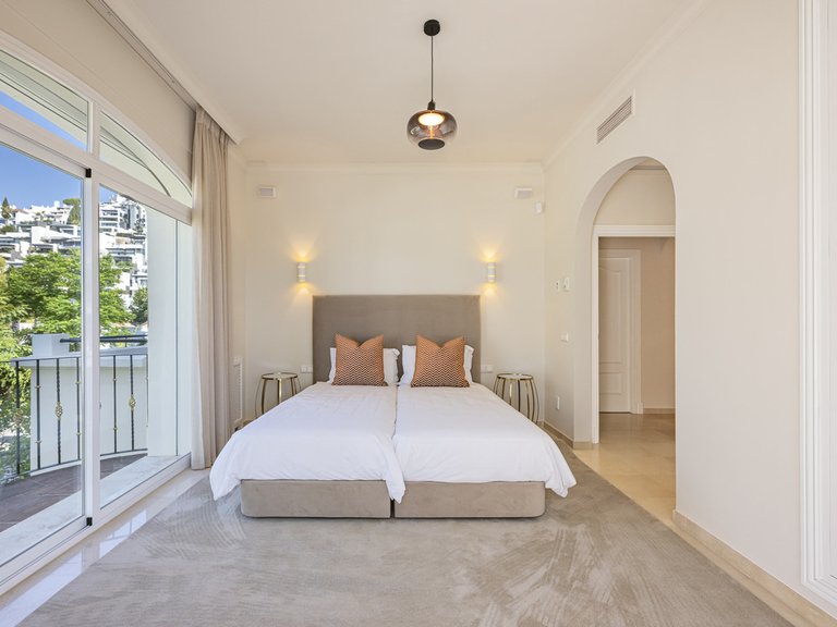 Villa for Sale in Benahavís, Malaga 26