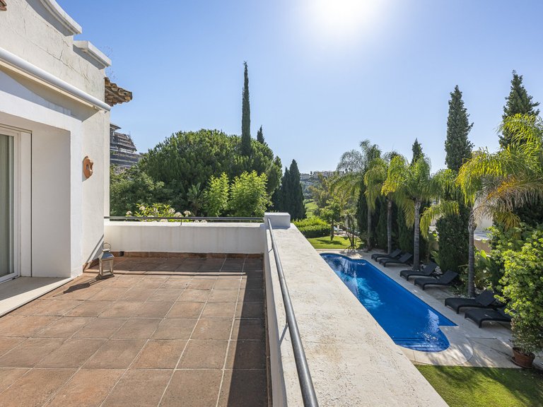 Villa for Sale in Benahavís, Malaga 39
