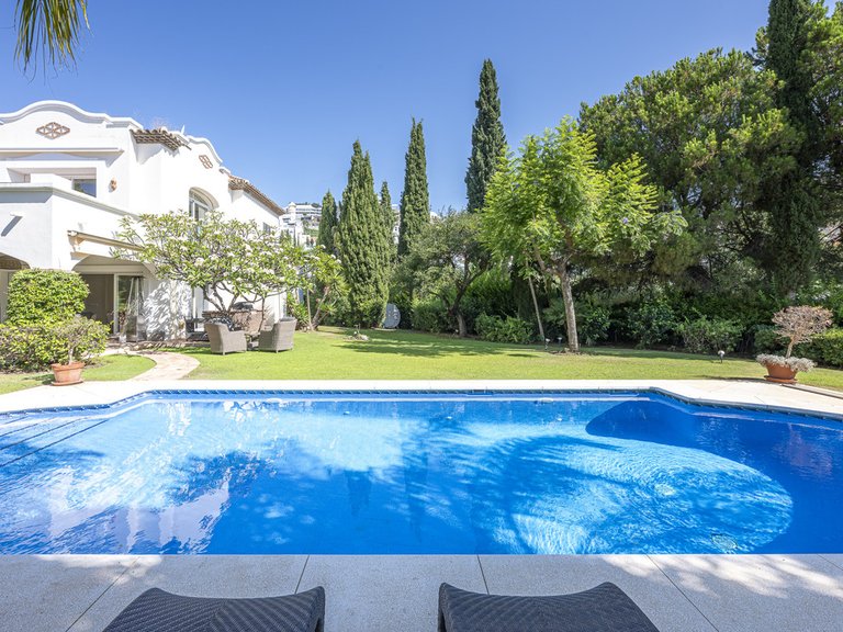 Villa for Sale in Benahavís, Malaga 45