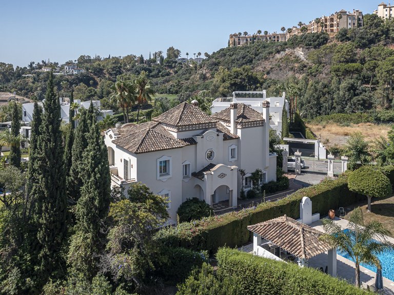 Villa for Sale in Benahavís, Malaga 49