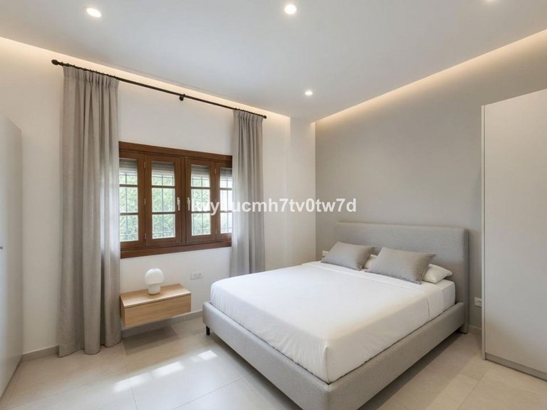Villa for Sale in Churriana, Malaga 14
