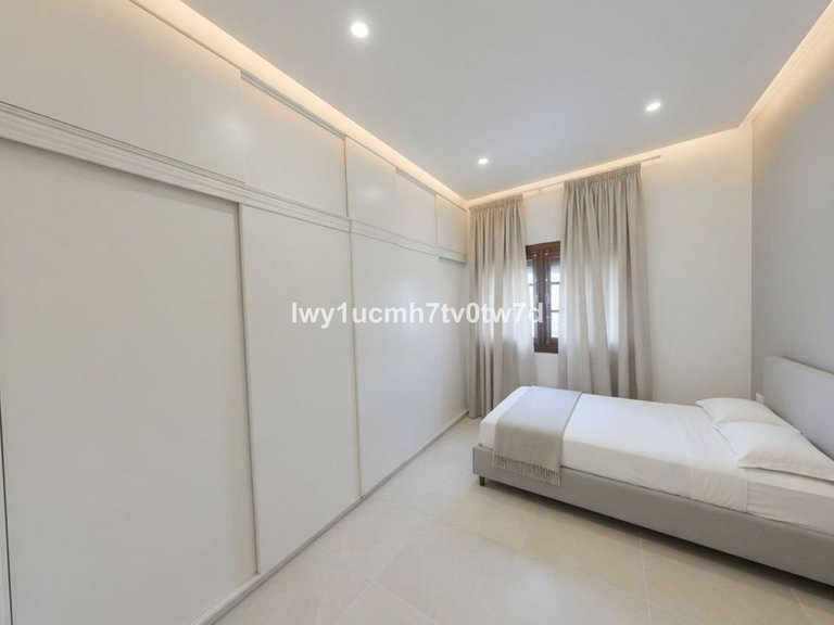 Villa for Sale in Churriana, Malaga 17