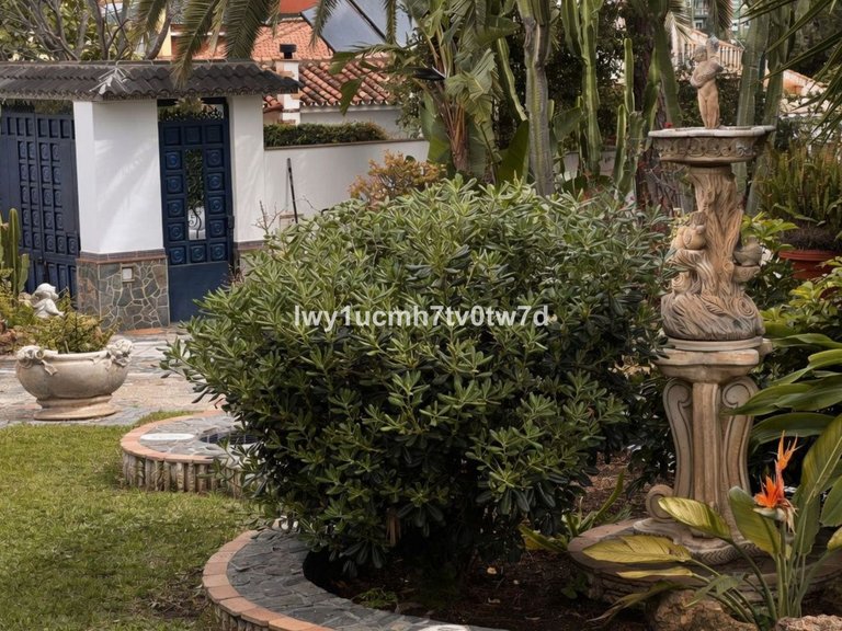 Villa for Sale in Churriana, Malaga 19