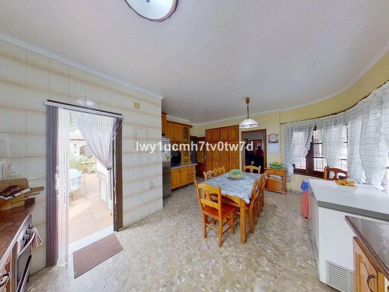 Villa for Sale in Churriana, Malaga 27