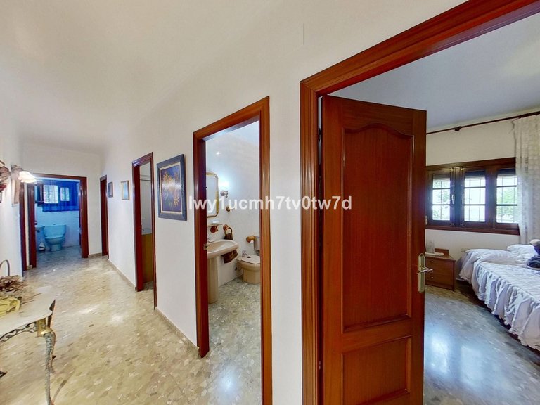 Villa for Sale in Churriana, Malaga 5